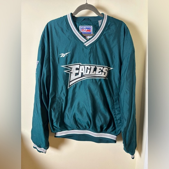 Reebok Tops - Eagles vintage pullover - L